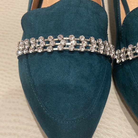 Journee Collection Kyrah Loafer - Picture 10 of 15